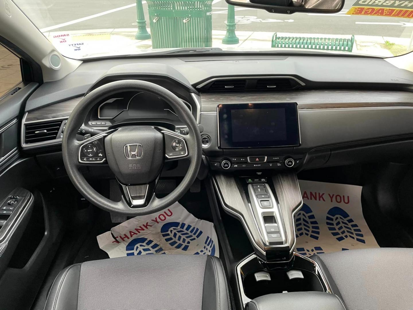 2020 SILVER /GRAY Honda Clarity (JHMZC5F1XLC) , located at 744 E Miner Ave, Stockton, CA, 95202, (209) 944-5770, 37.956863, -121.282082 - PLUS TAXES AND FEES - Photo#8